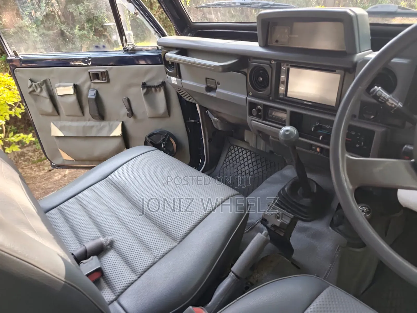 Toyota Land Cruiser 80 Wagon 4.2 D 1993 Blue