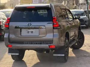 Toyota Land Cruiser Prado 2.7 2021 Brown