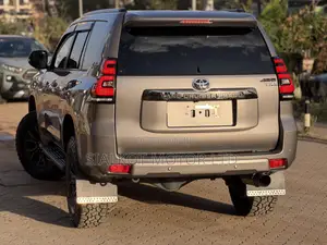 Toyota Land Cruiser Prado 2.7 2021 Brown