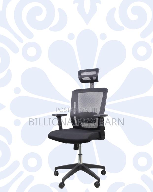Ergonomic Mesh Task Chair • Space-Saving Fit, Durable Nylon Base - thumbnail 3