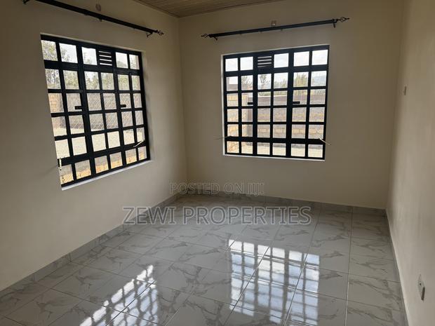 3bdrm Bungalow in Kibiku for sale - thumbnail 3