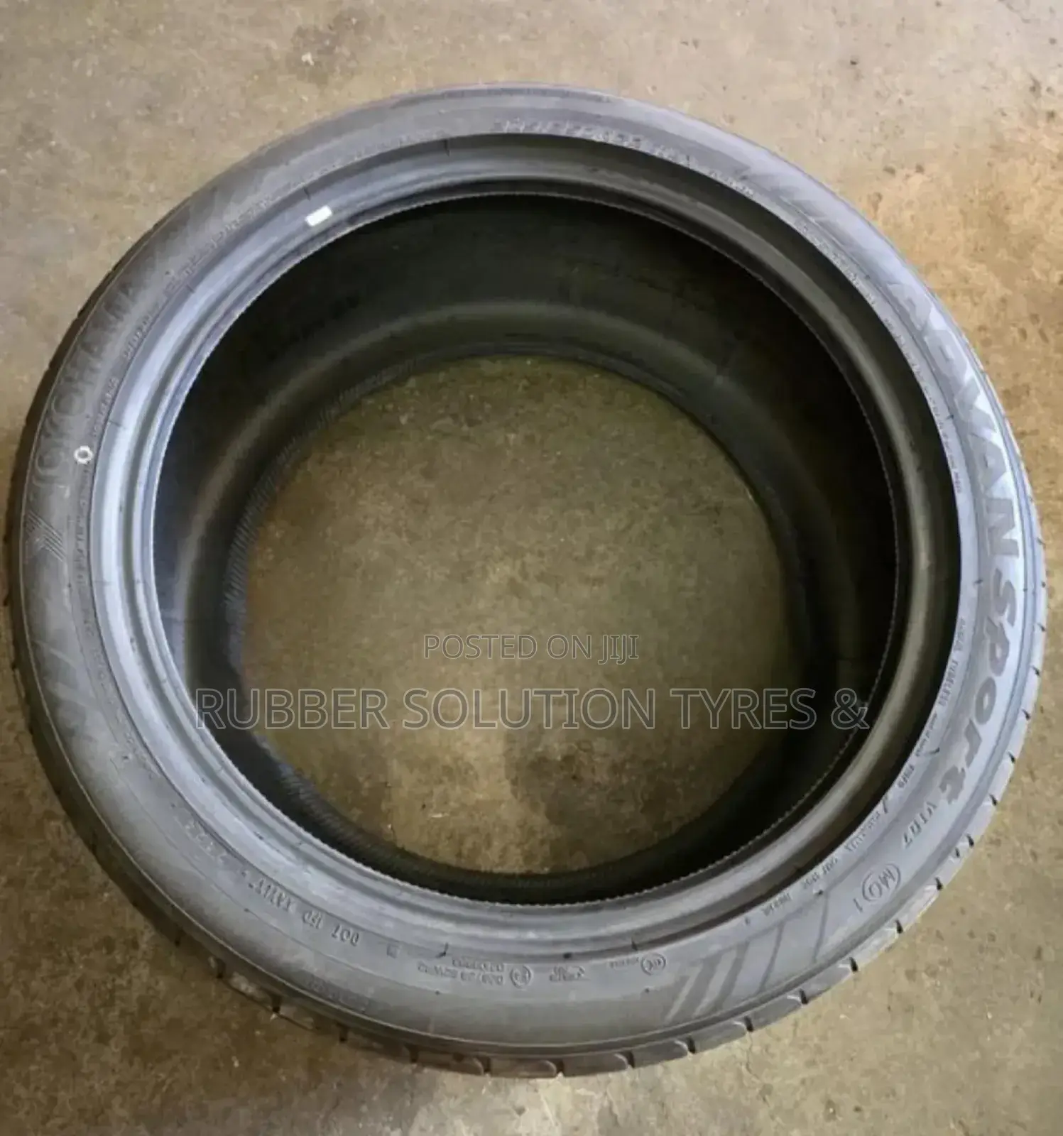 325 /35 R22 Yokohama Tyres 114y Advan Sport Made in Japan