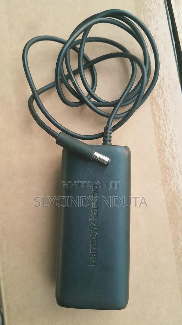 Ex Uk !! Original Boombox Onyix 6 Charger - main view