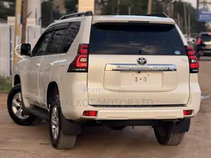 Toyota Land Cruiser Prado 2.7 2020 White