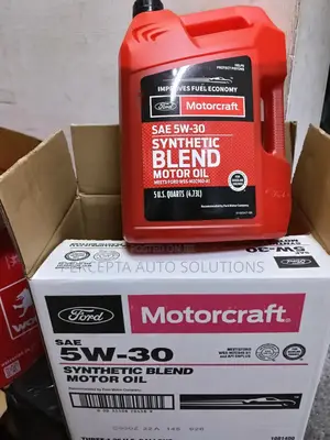 Motorcraft Sae 5w-30 Synthetic Blend Motor Oil.