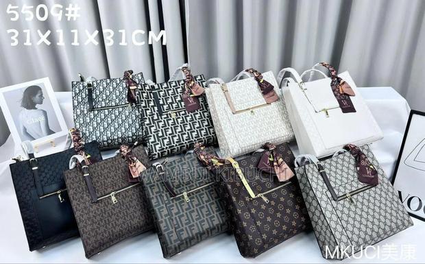 Large Handbags - thumbnail 18