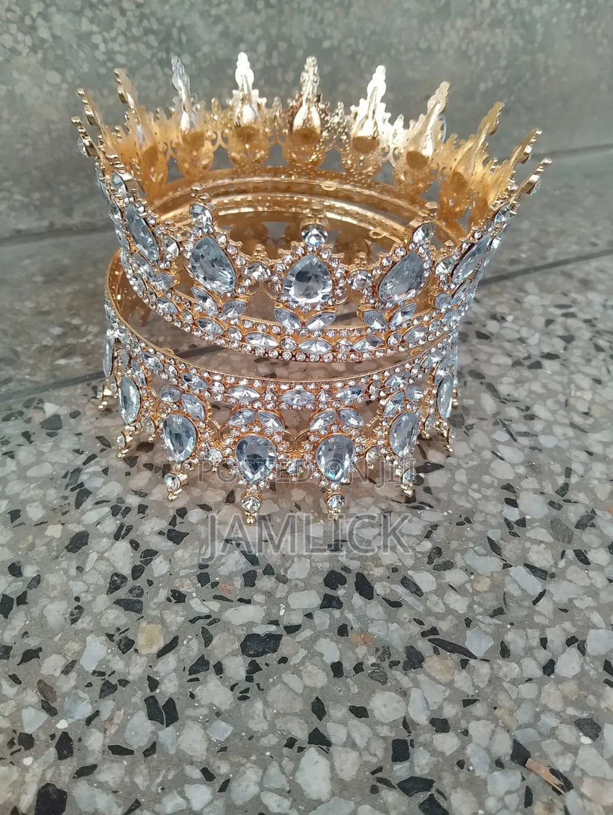 Decorative Crown –Km