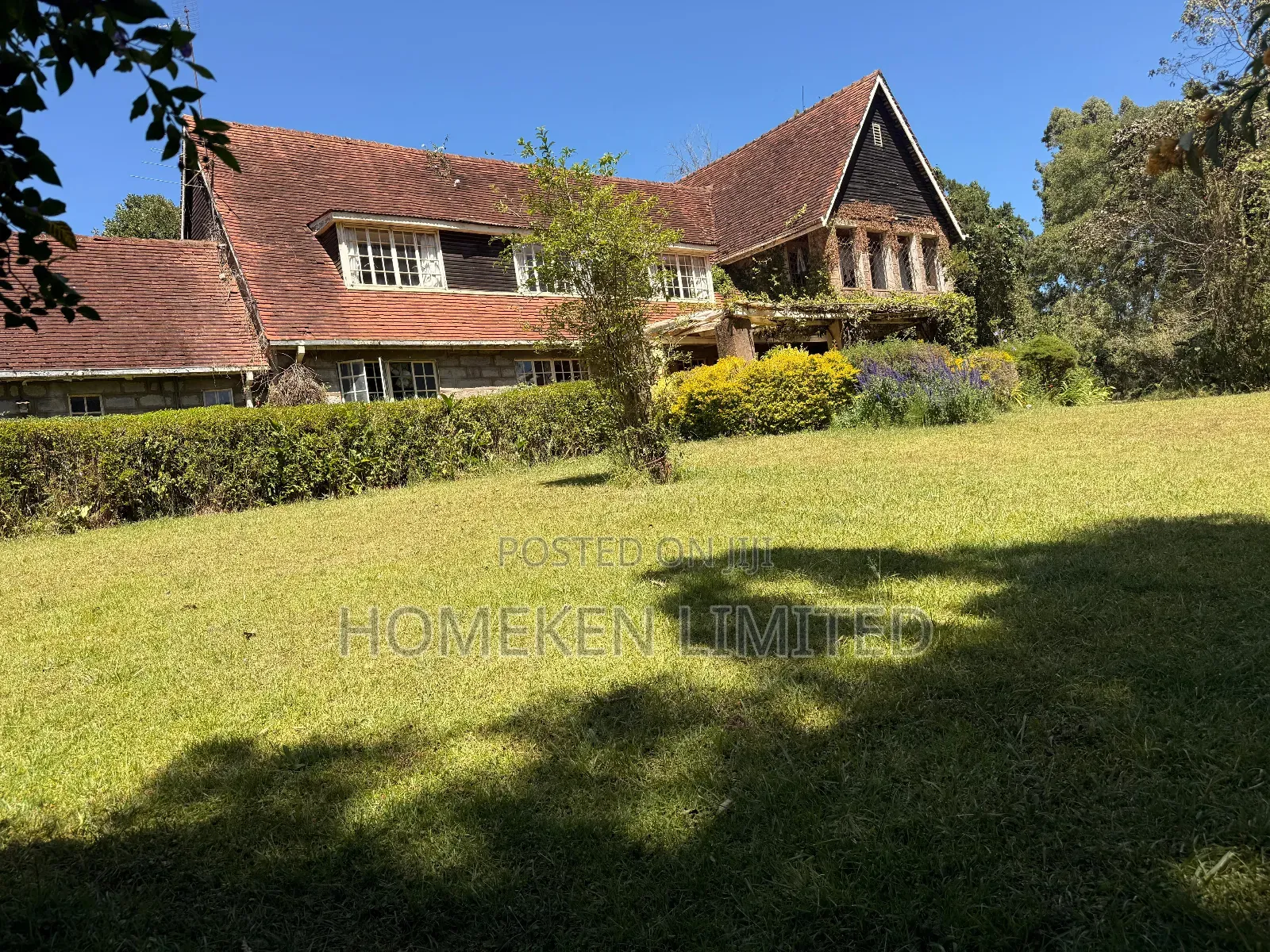 Tigon 6.36 Acres Land With an Old Colonial House on It