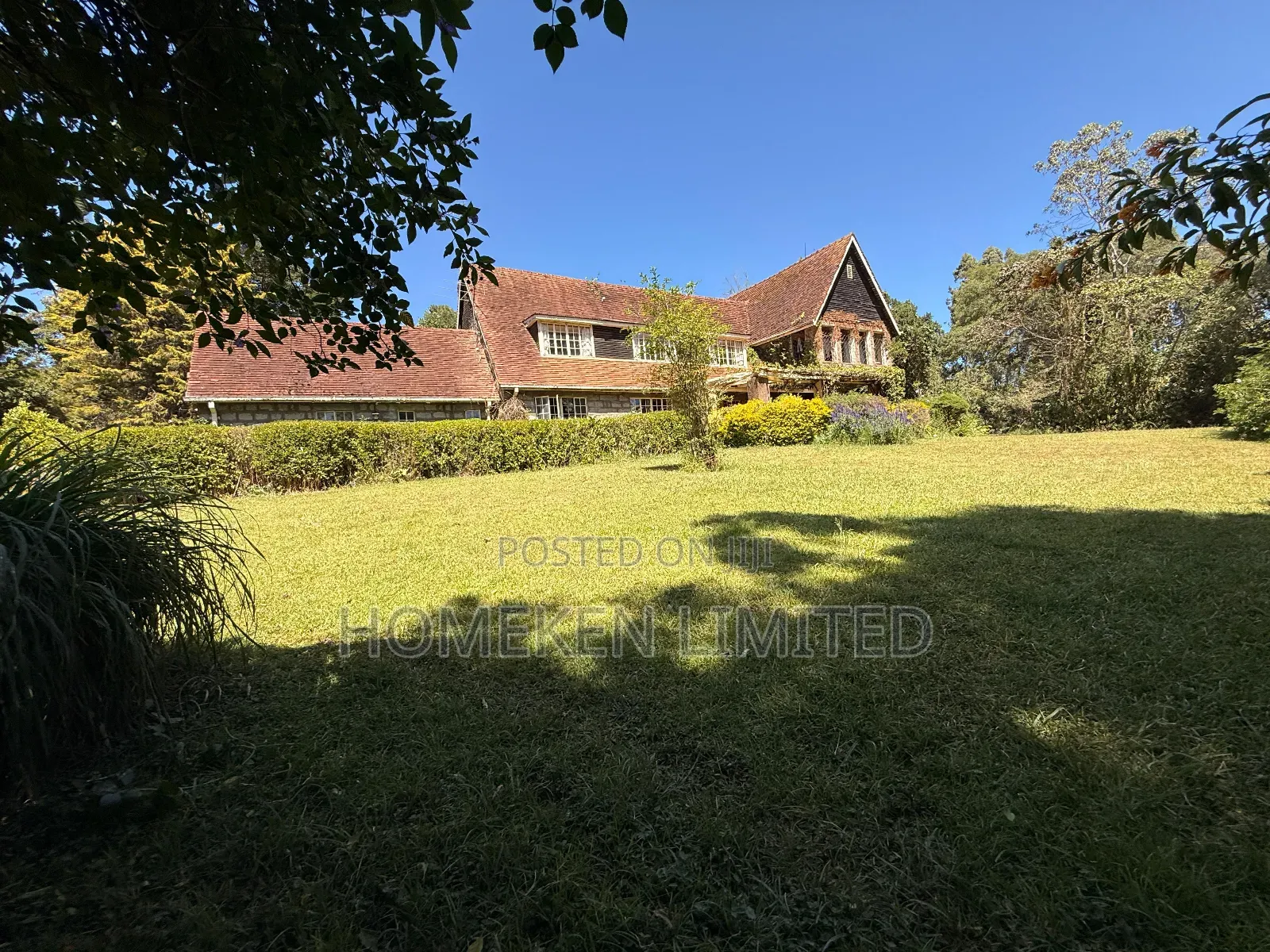 Tigon 6.36 Acres Land With an Old Colonial House on It