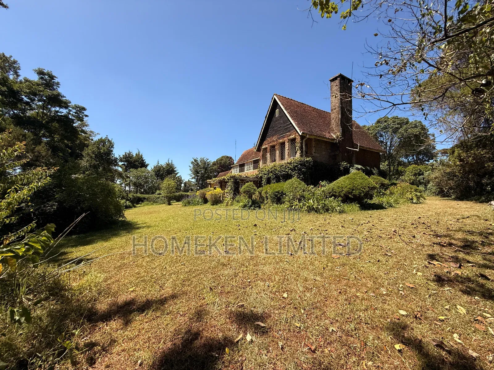Tigon 6.36 Acres Land With an Old Colonial House on It