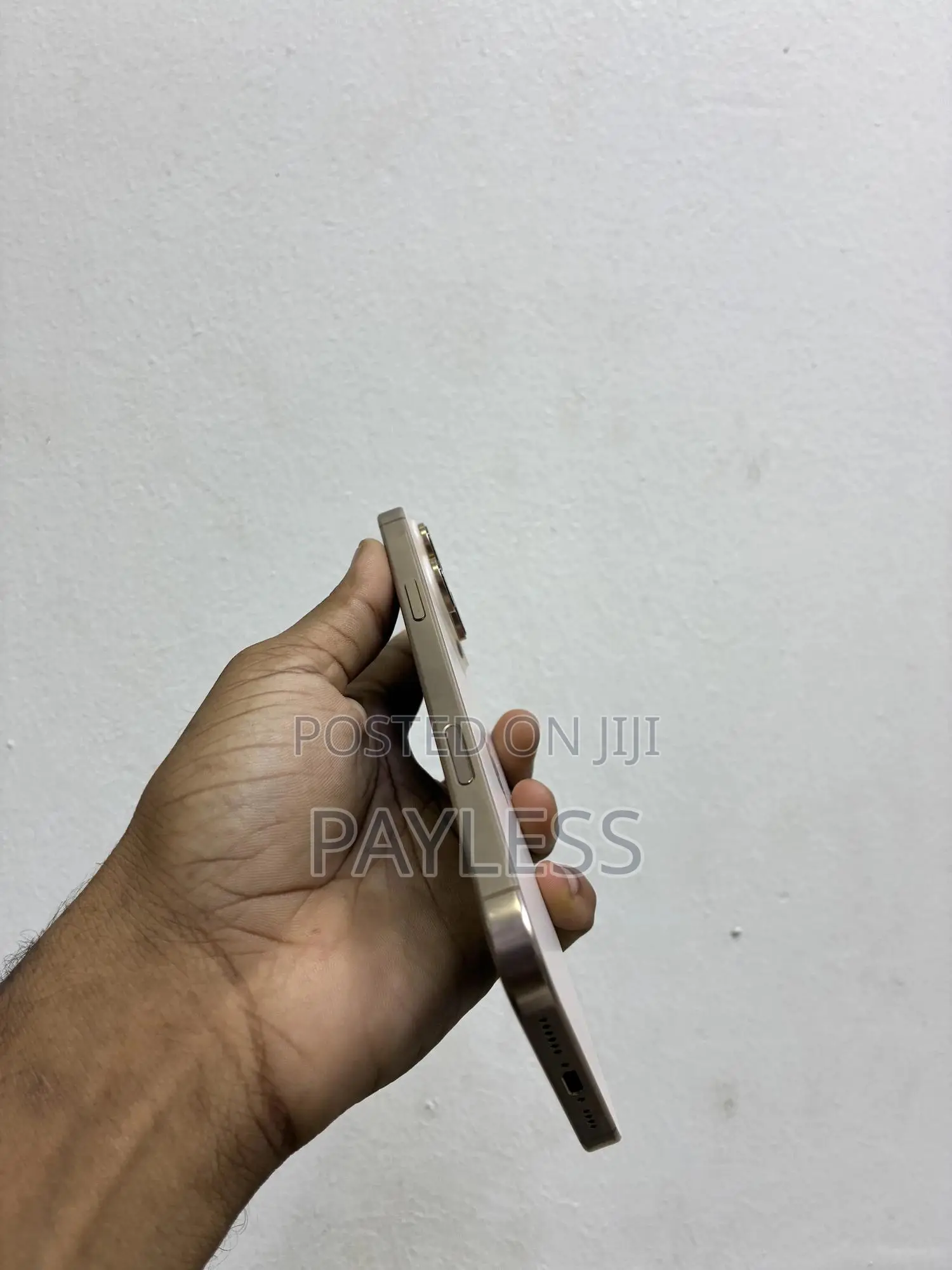 Apple iPhone 16 Pro Max 1 TB Gold