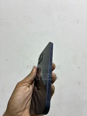 Apple iPhone 12 64 GB Black