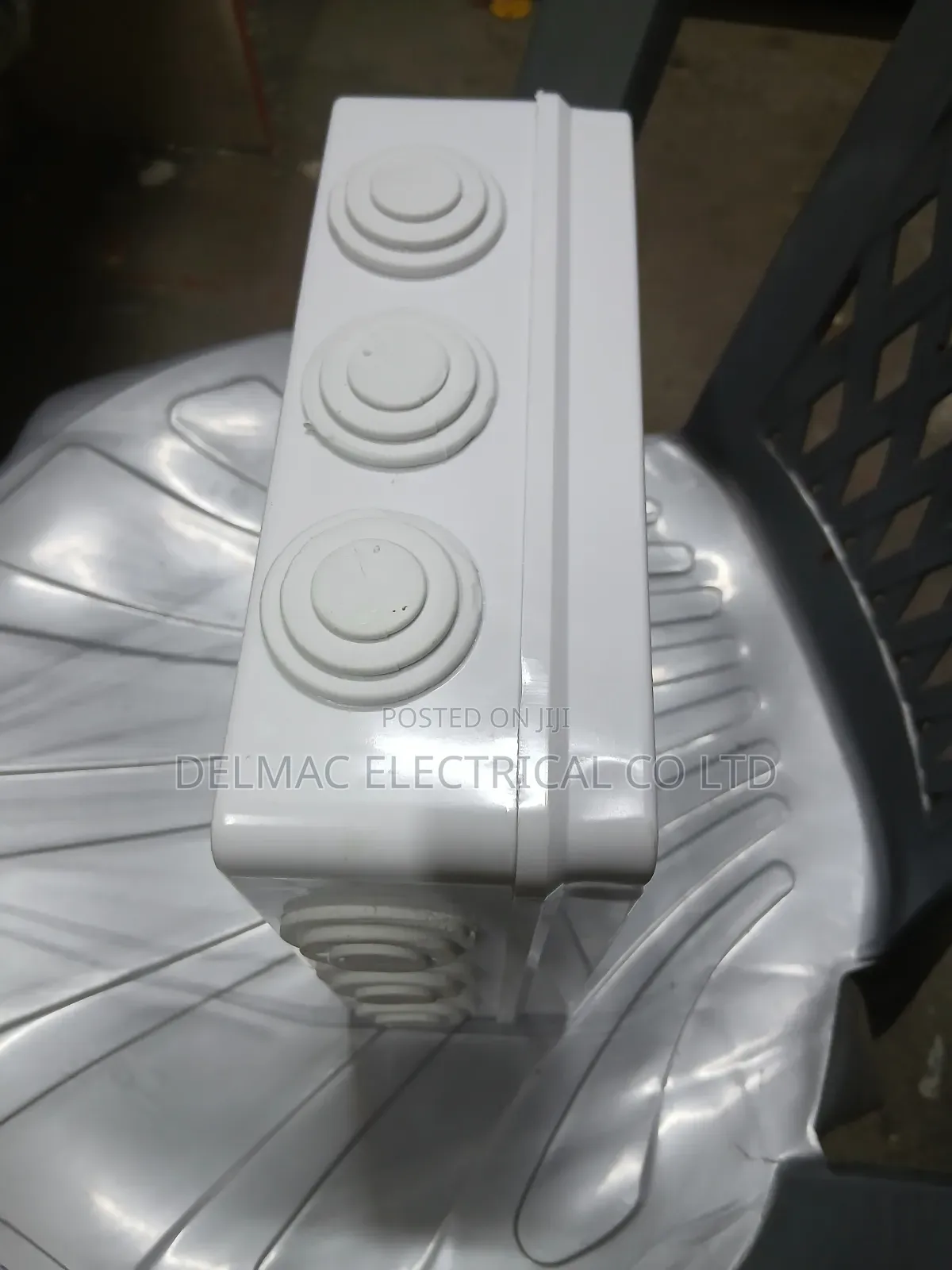 Adapter Box