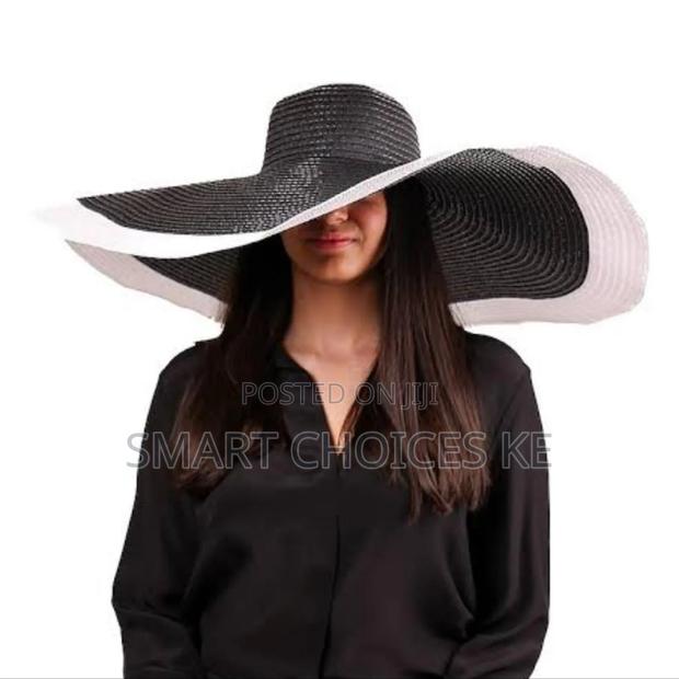 New Straw Summer Set
▪Can Be Accessorized On Different Occasions - main view