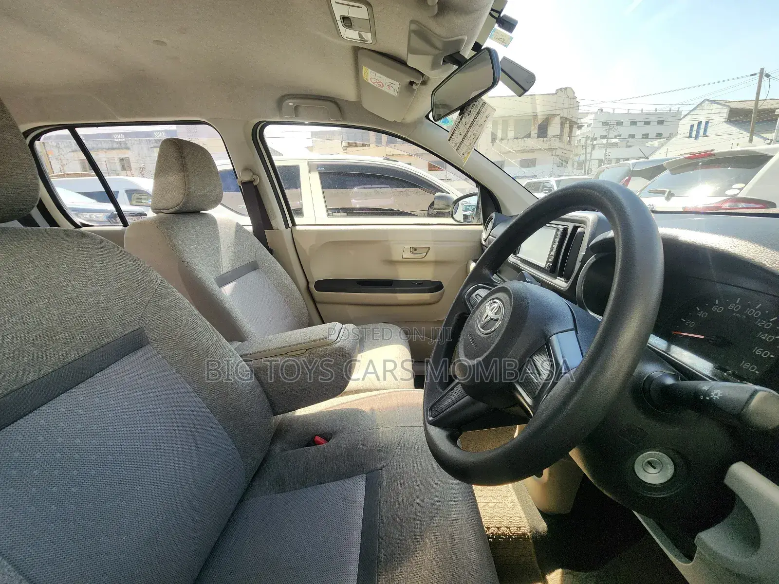 Toyota Passo 2018 White