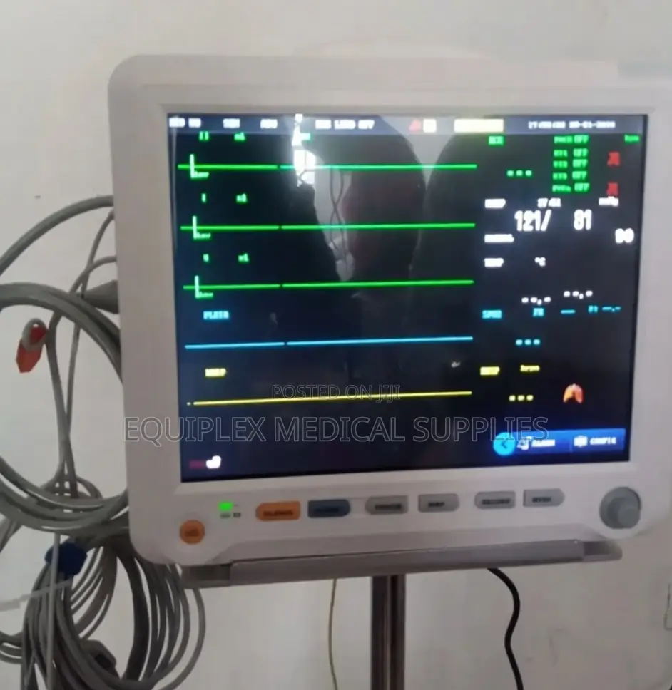 Quality Yonker Patient Monitor With Stand (5 Parameters)