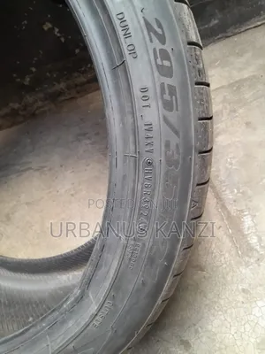 295/35r21 Dunlop