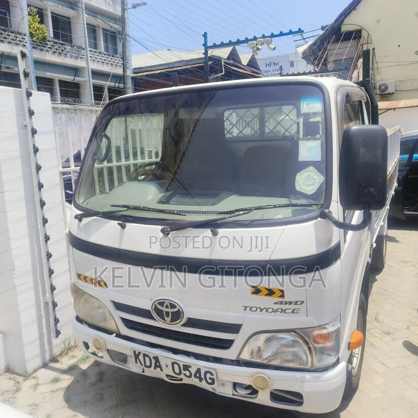Toyota Dyna 2015 White