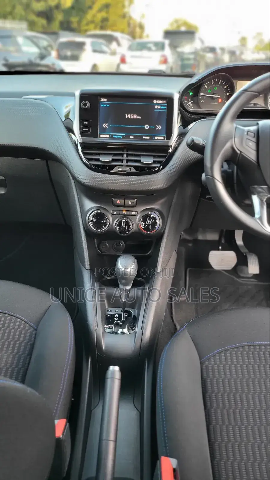 Peugeot 208 2018 Purple