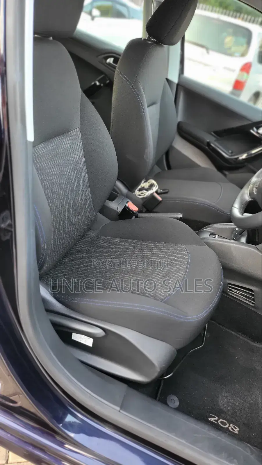 Peugeot 208 2018 Purple