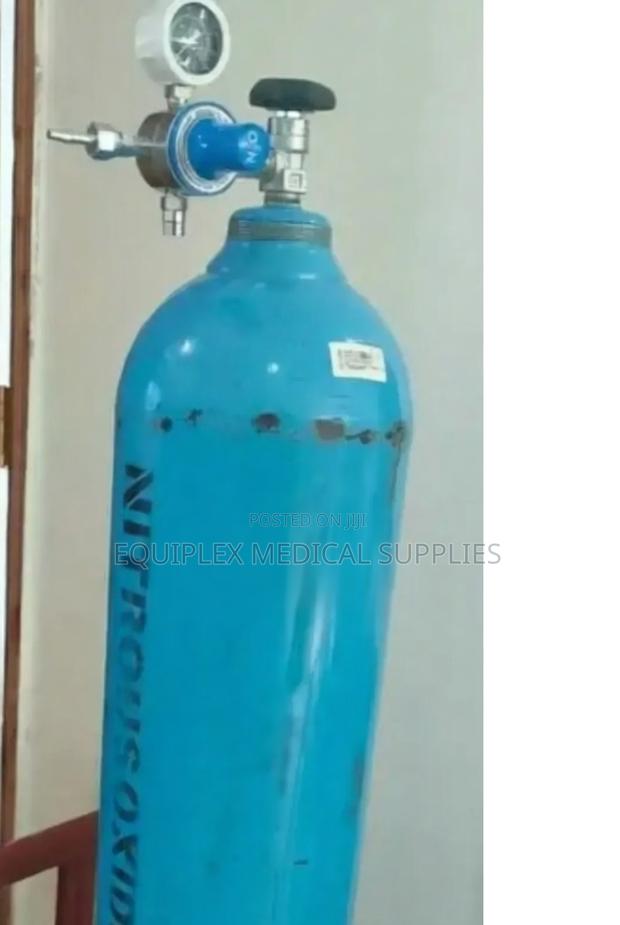 8.5m3 Complete Nitrous Oxide Cylinder With Gas and Regulator - main view