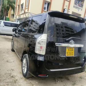Toyota Voxy SV Premium 2014 Black