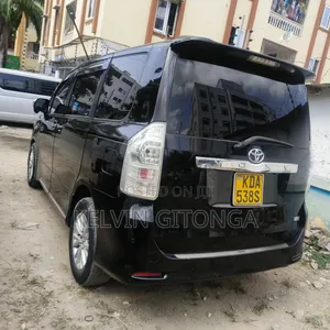Toyota Voxy SV Premium 2014 Black
