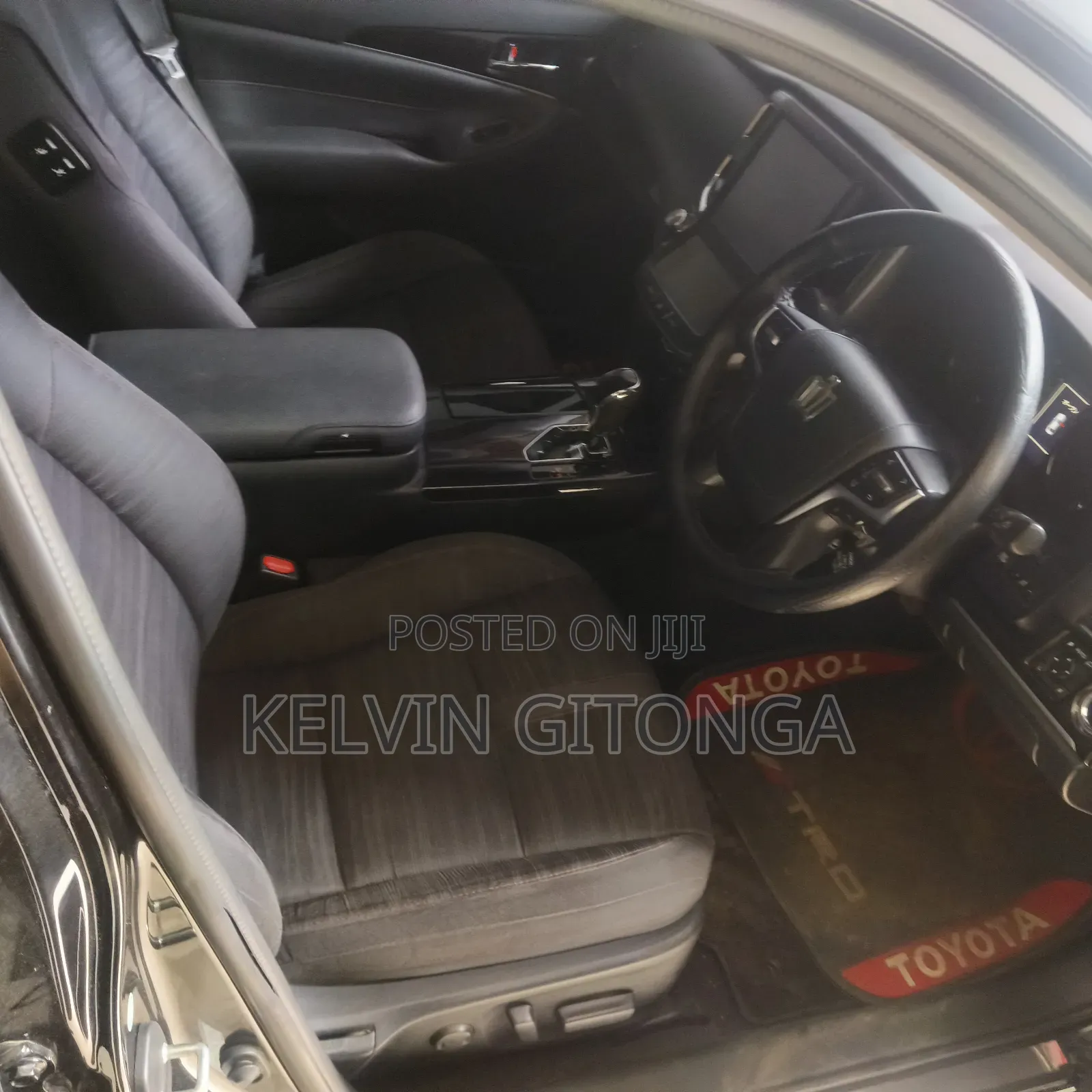 Toyota Crown 2017 Black