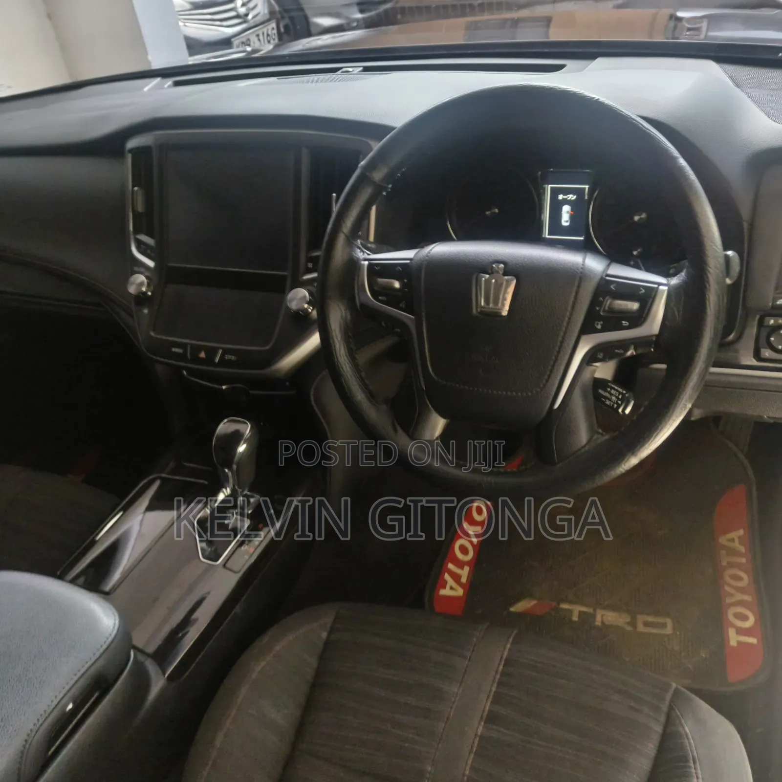 Toyota Crown 2017 Black