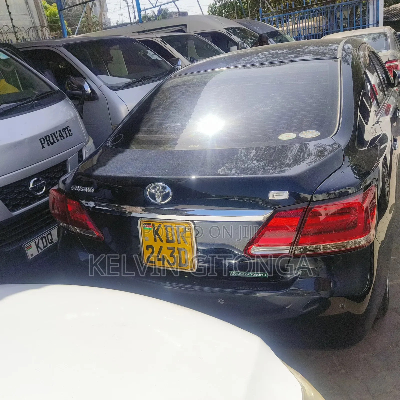 Toyota Premio 2018 Black
