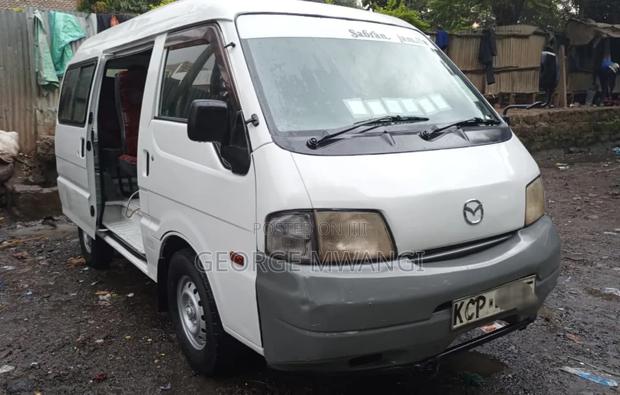 Mazda Bongo 2010 White - thumbnail 2