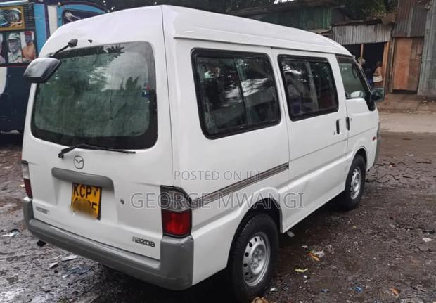 Mazda Bongo 2010 White - thumbnail 3