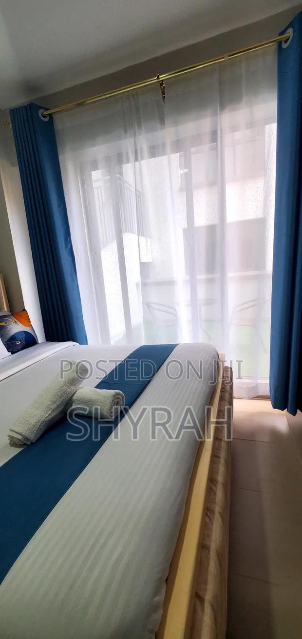 Studio Apartment - thumbnail 5