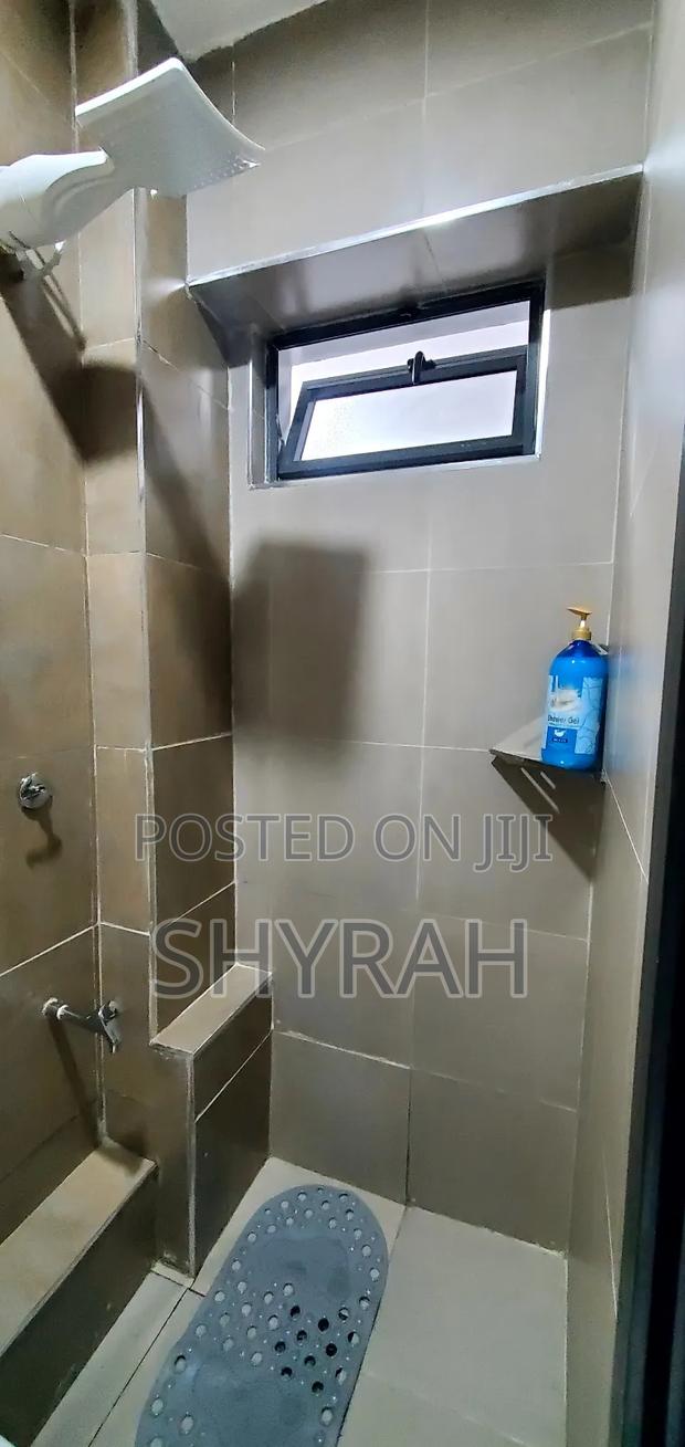 Studio Apartment - thumbnail 10