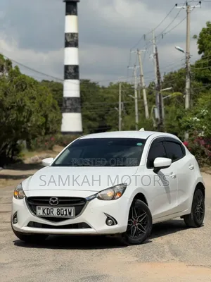Mazda Demio 2018 White