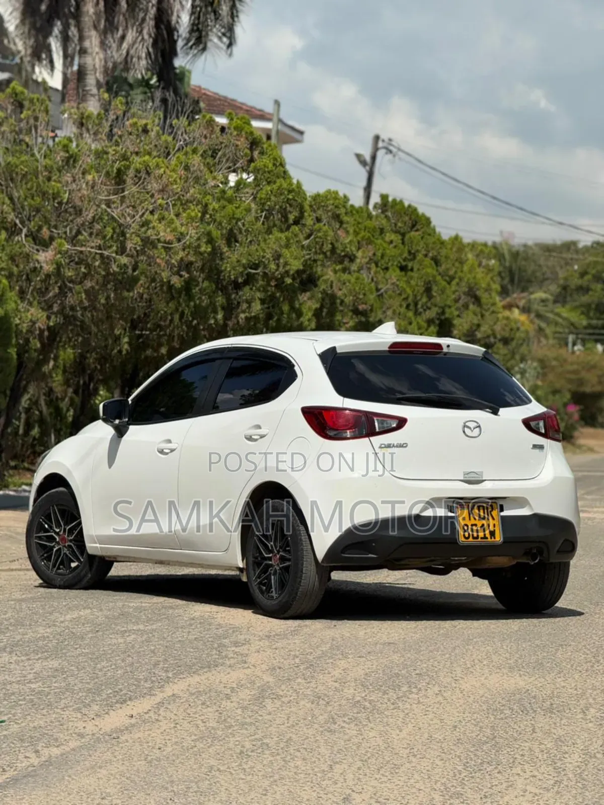 Mazda Demio 2018 White