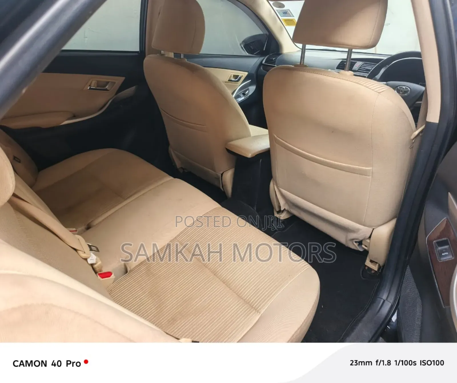 Toyota Premio 2018 Black