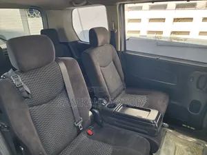 Nissan Serena 2015 Silver