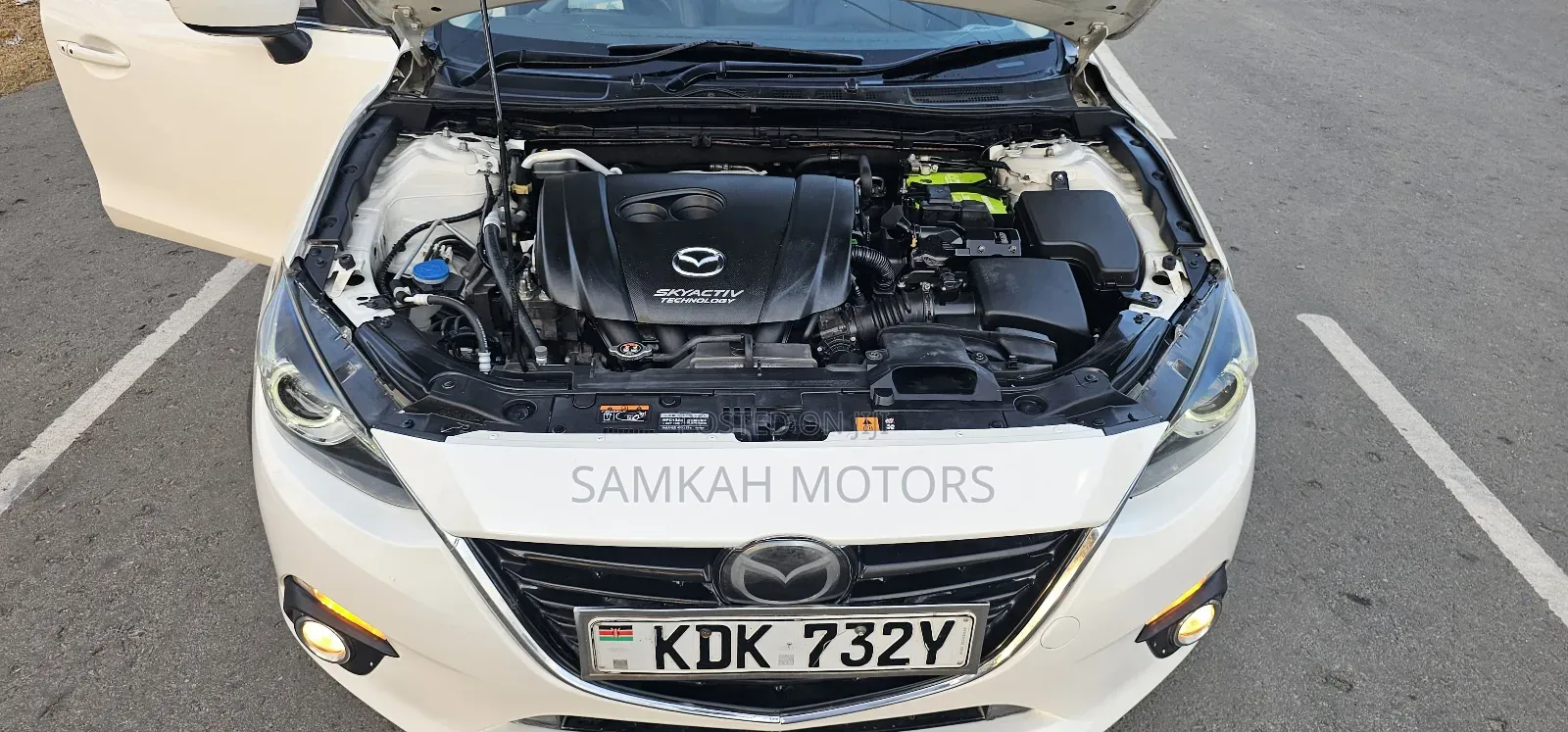 Mazda Axela 2017 White