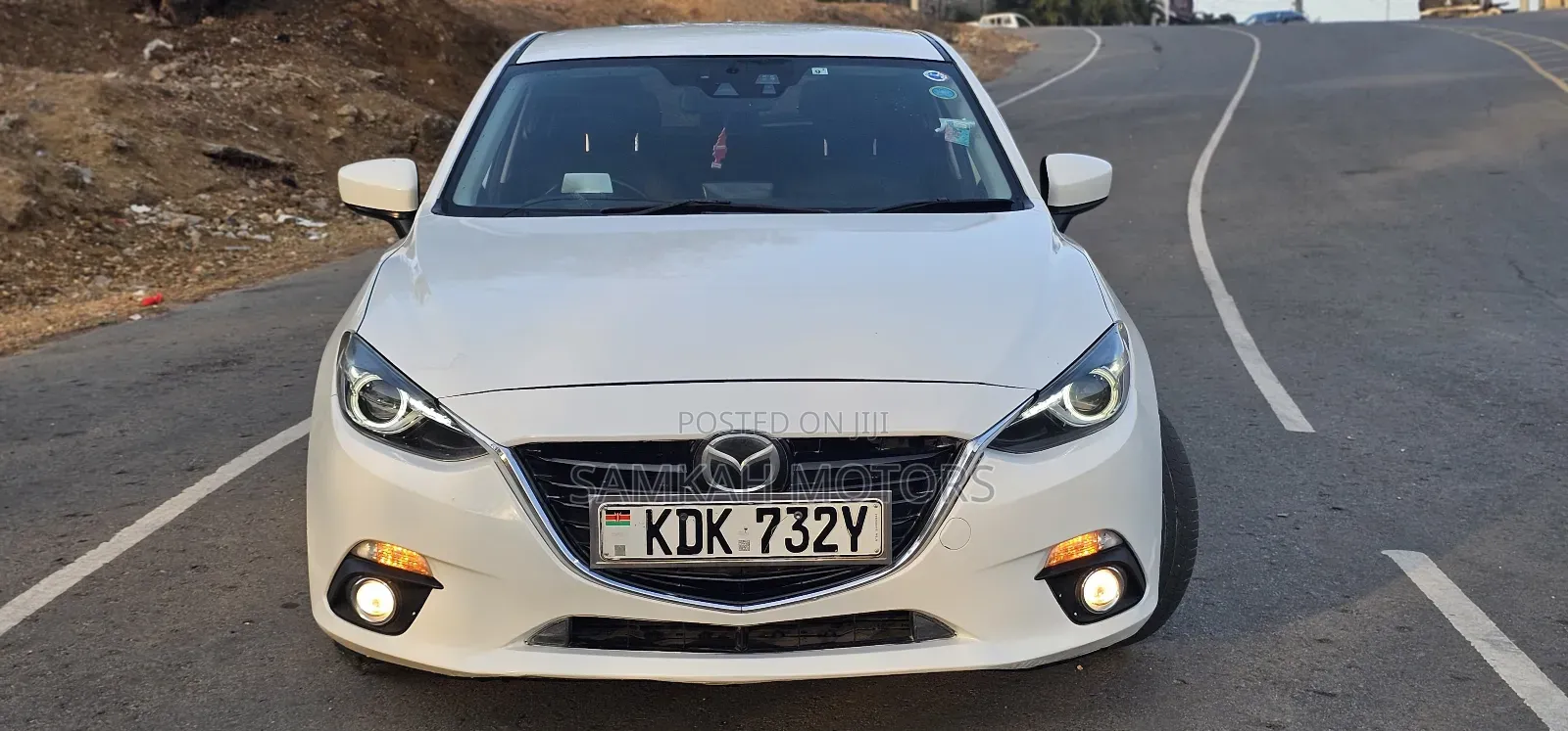 Mazda Axela 2017 White