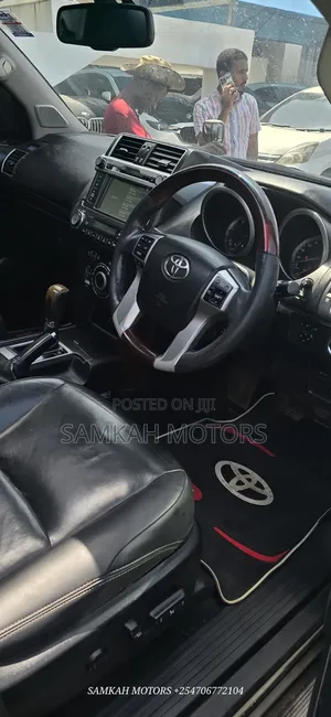Toyota Land Cruiser Prado 2015 Gray