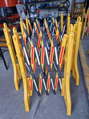 Traffic Plastic Barrier - thumbnail 2