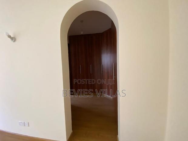 3bdrm Apartment in School Lane, Raphta Road Area for rent