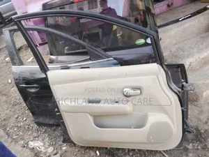 Nissan Tiida Front Left Door