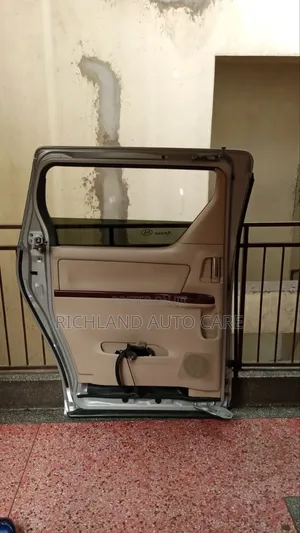 Toyota Vellfire Anh20 Front Door