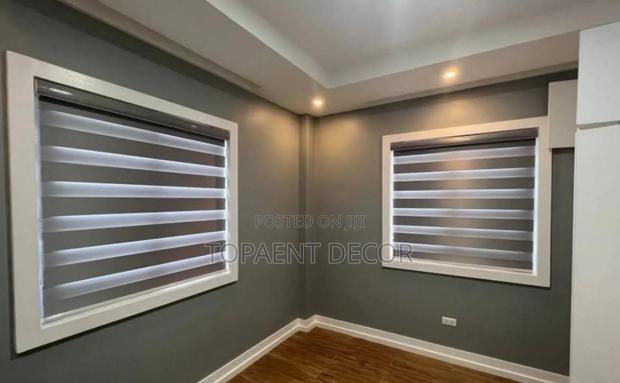 Light Grey Window Glow Up Horizontal Office Window Blinds - main view