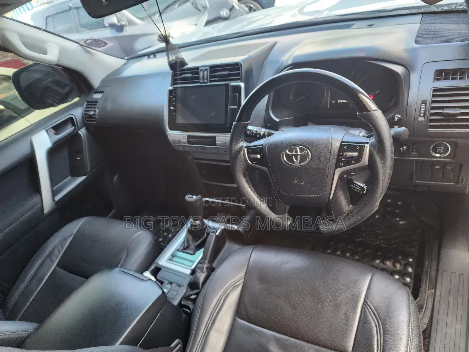 Toyota Land Cruiser 2018 White