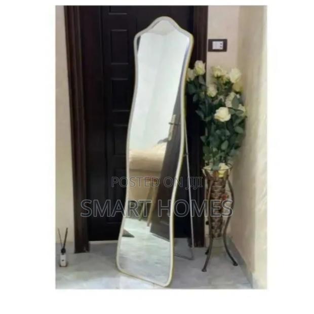 Unbreakable Mirrors - main view