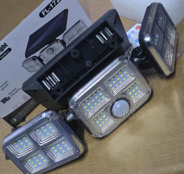 3 Head Solar Street Light. - main view