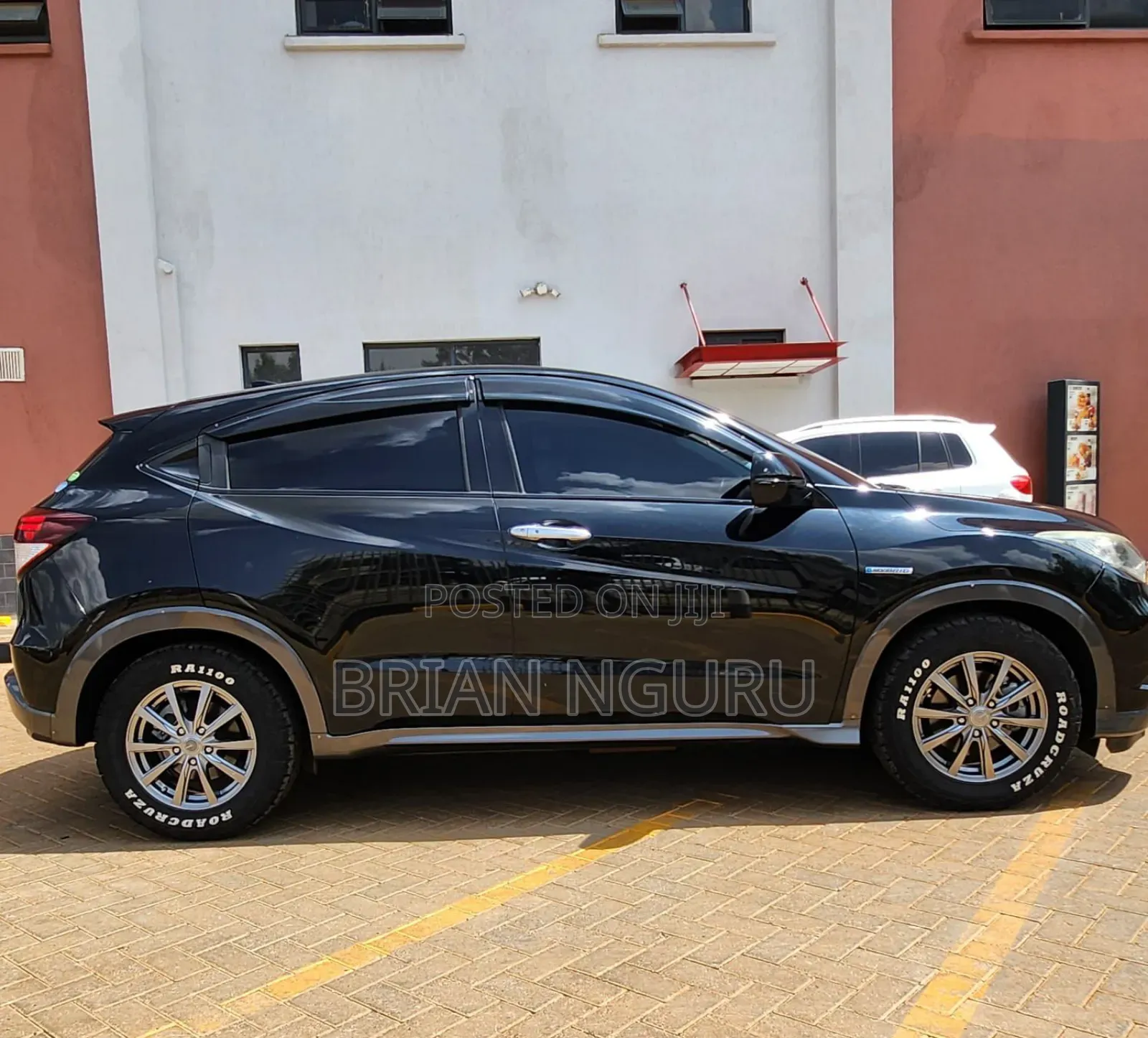 Honda Vezel 1.5 Hybrid 2WD 2016 Black